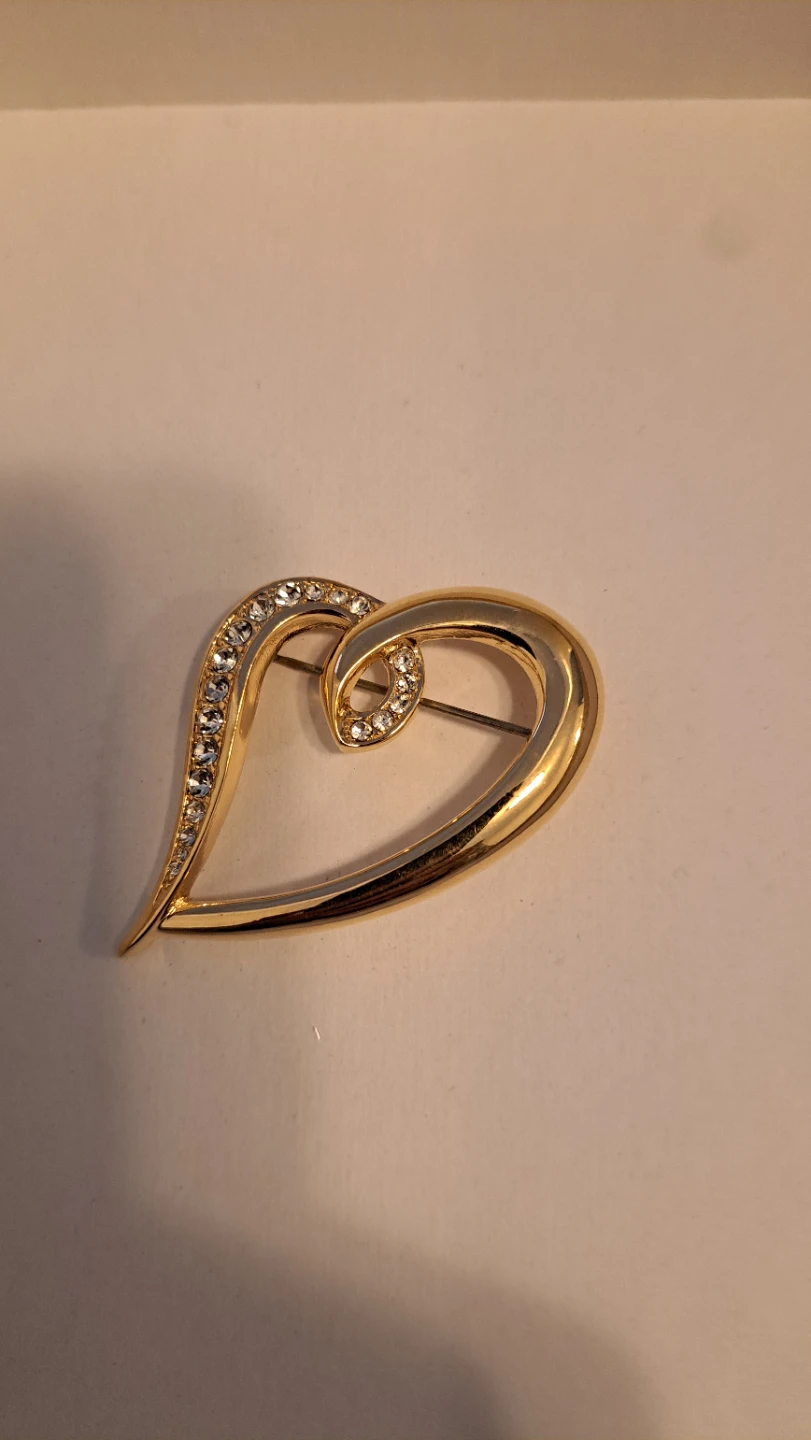New Gold Tone Heart Brooch with Rhinestones