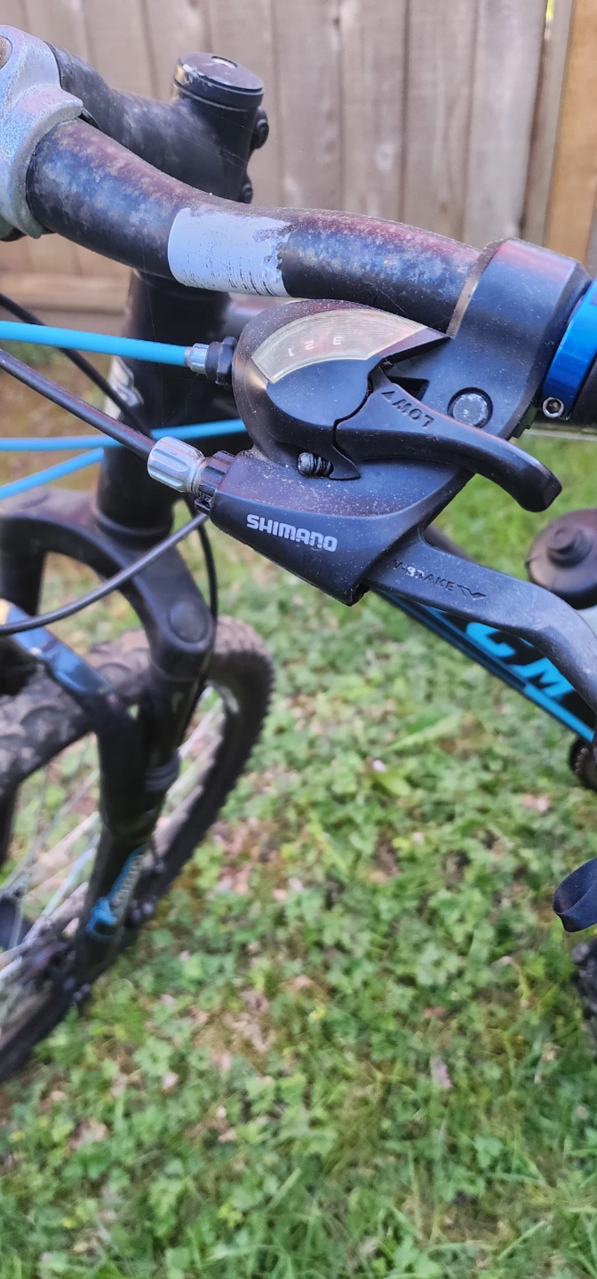 GT Avalanche Mountain Bike - photo 4