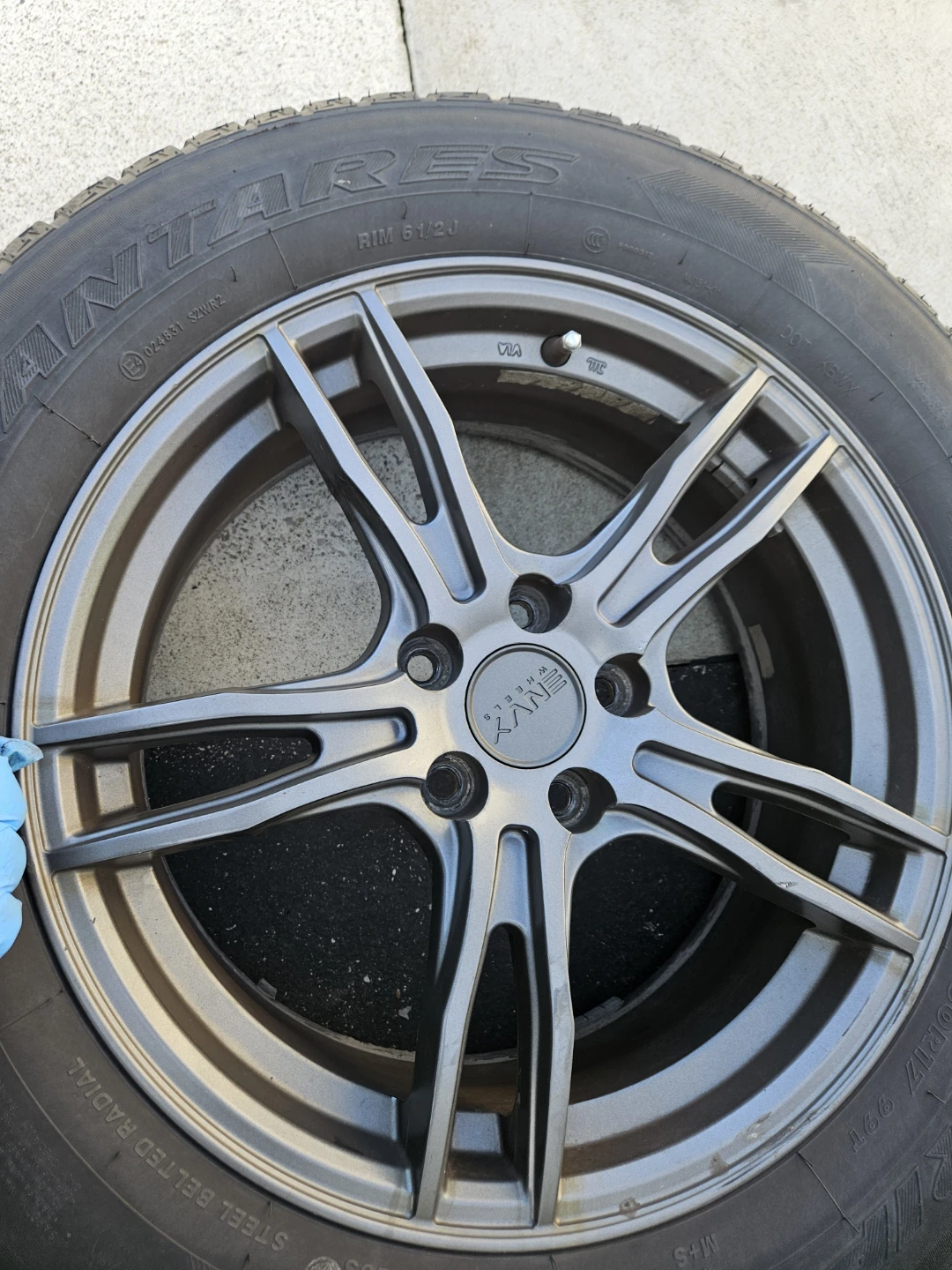 Rims and tires great deal - photo 3
