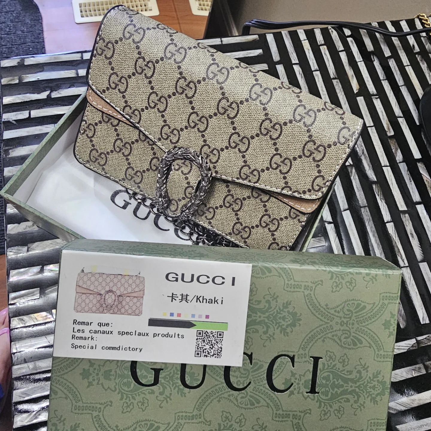 Gucci Wallet On Chain