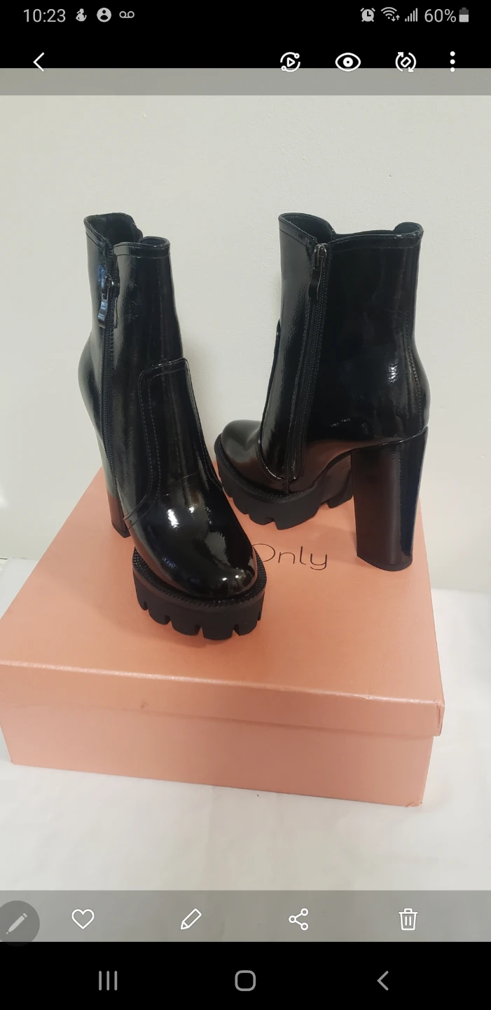 Brand new Women's High Heel Chunky B Boots - photo 3