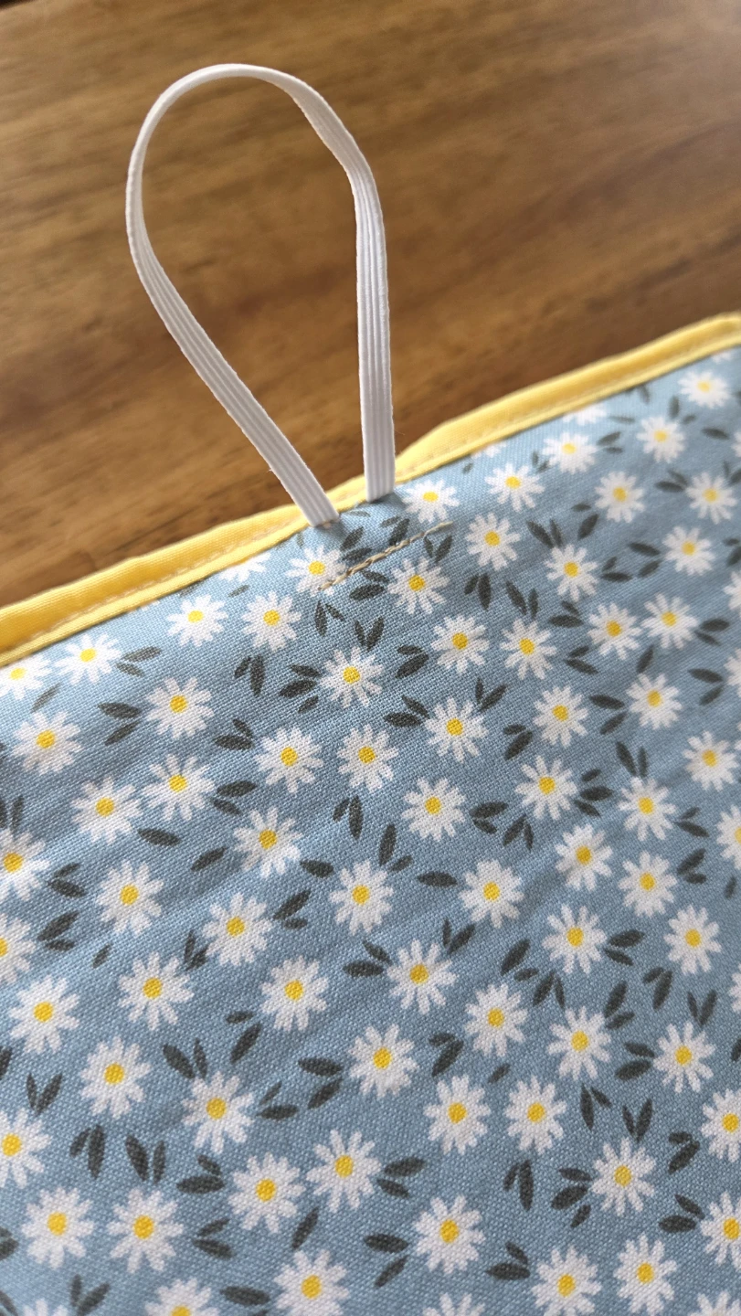 Handmade Fabric Book Sleeve – Daisy Print – 9.5x6.5" *new - photo 4