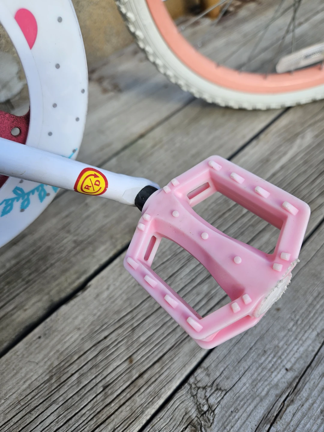 Movelo Razzle Kids Bike with Bell Helmet - photo 4