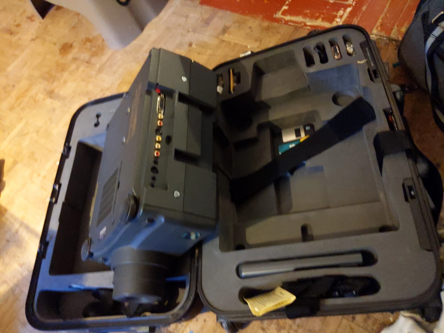 lite pro Projector in Carrying Case