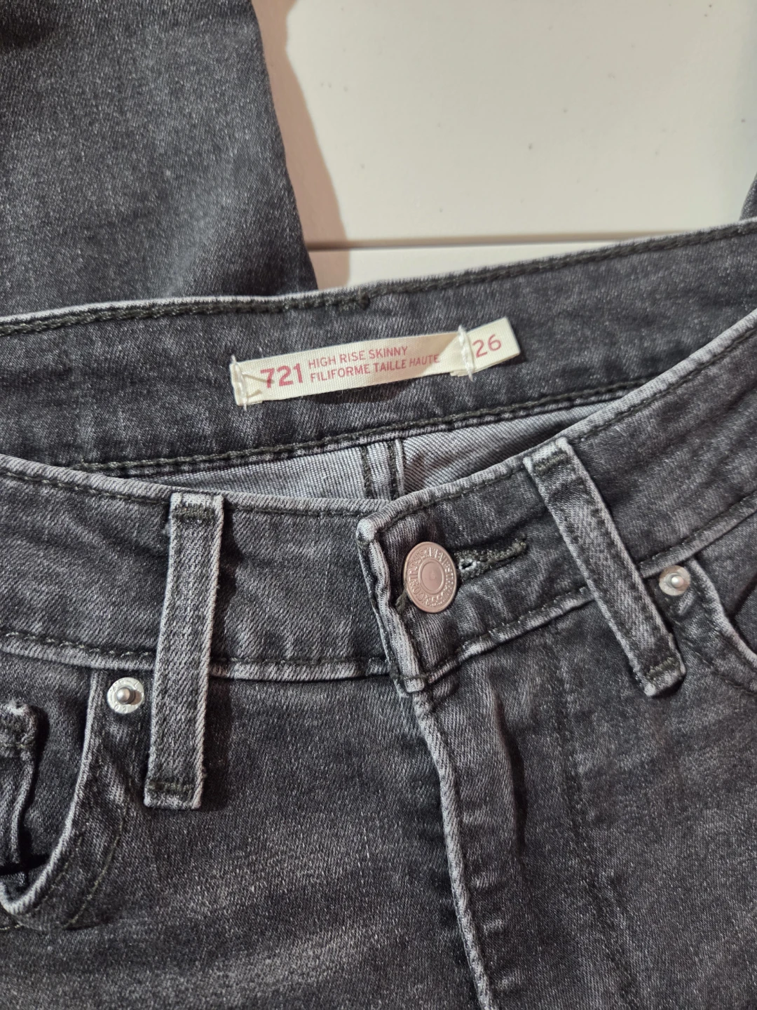 Levi's 721 High Rise Skinny Jeans - Black - Size 26 - photo 3