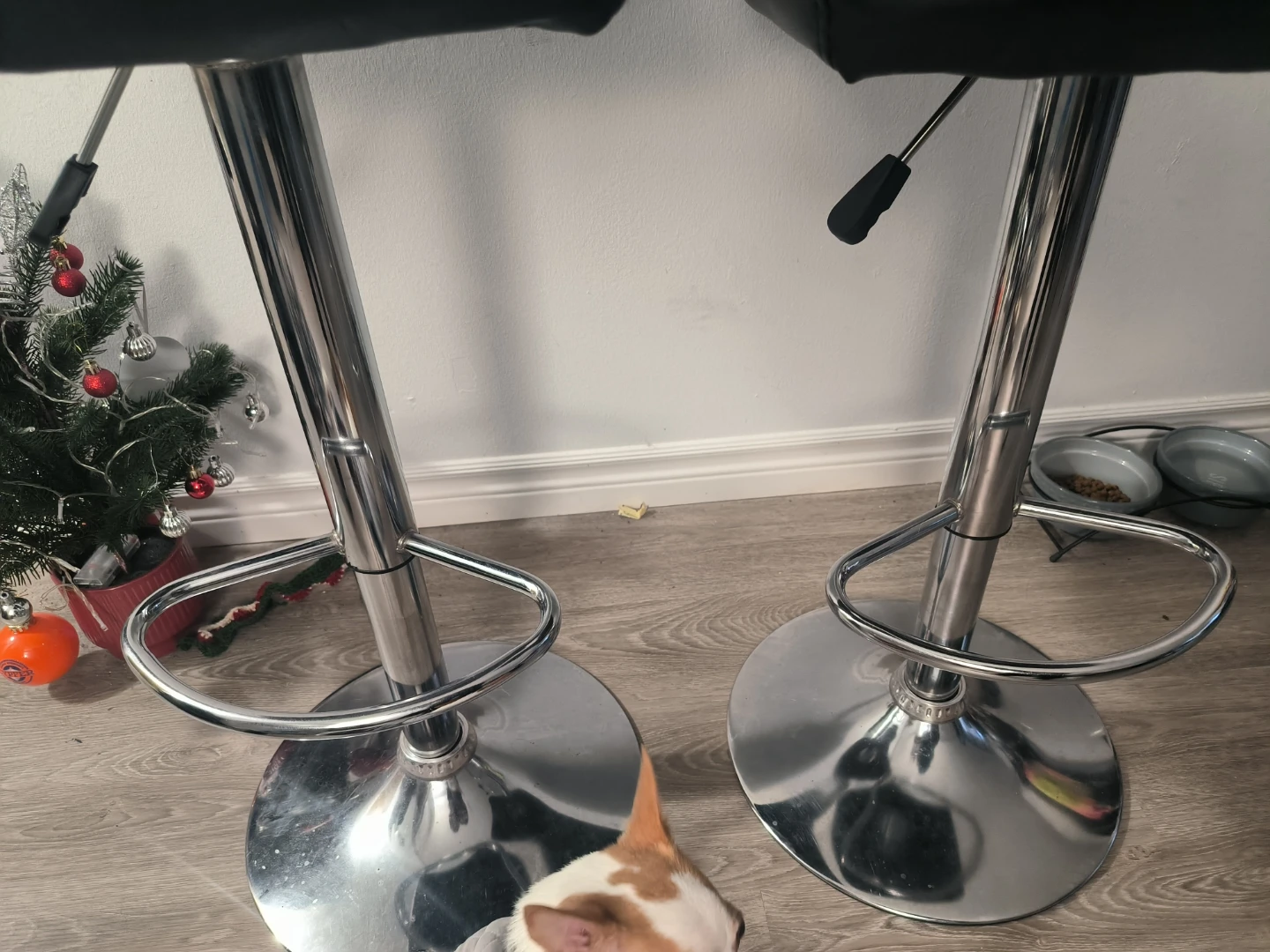 Set of 2 Black Faux Leather Bar Stools - photo 4