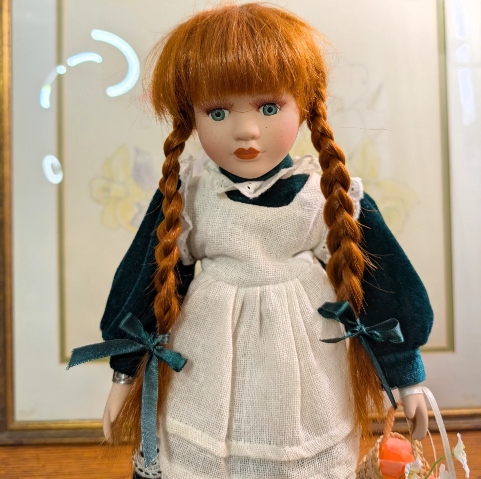 Vintage Anne of Green Gables 16" Porcelain Doll - photo 4