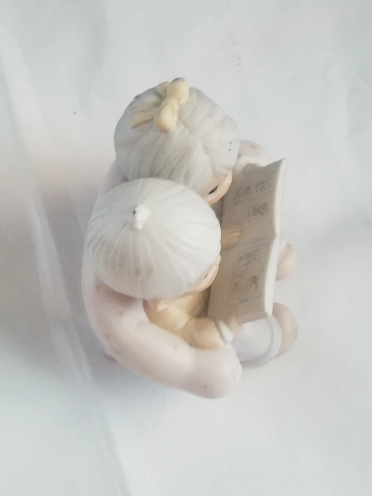 Precious Moments "Reading Together" Figurine 106763 - photo 3