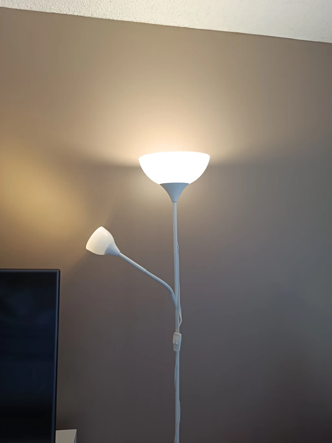 IKEA White Floor Lamp - photo 2