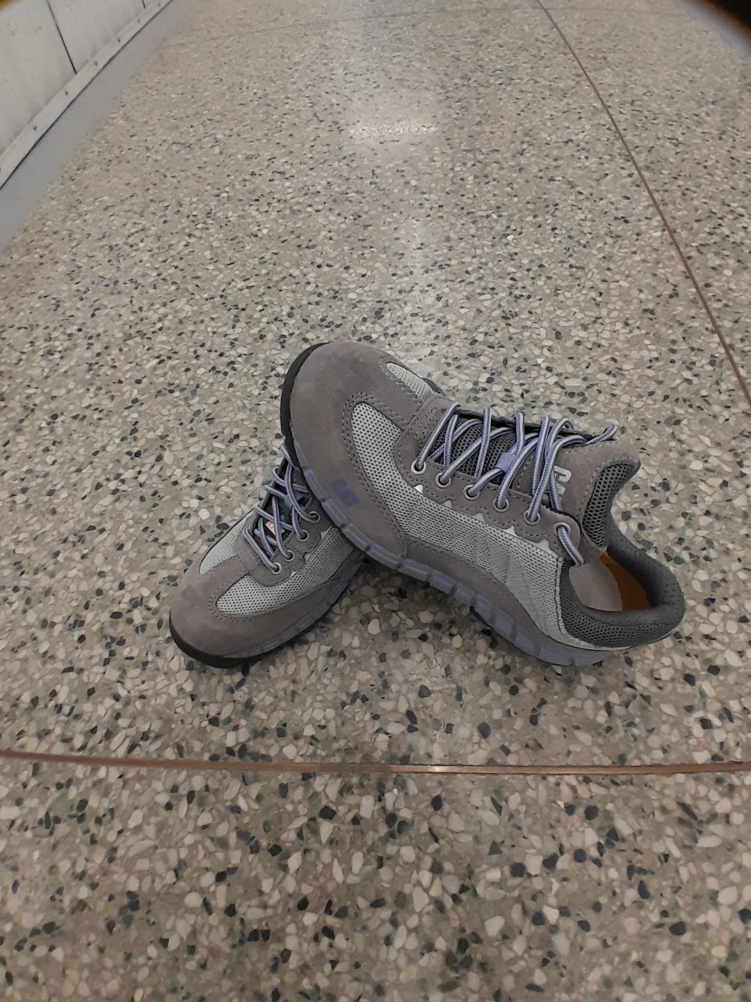 CAT Women's Grey Lace-Up Safety Shoes Size 7.5