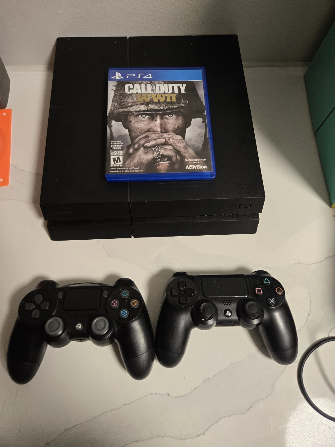 PlayStation 4 + call of duty