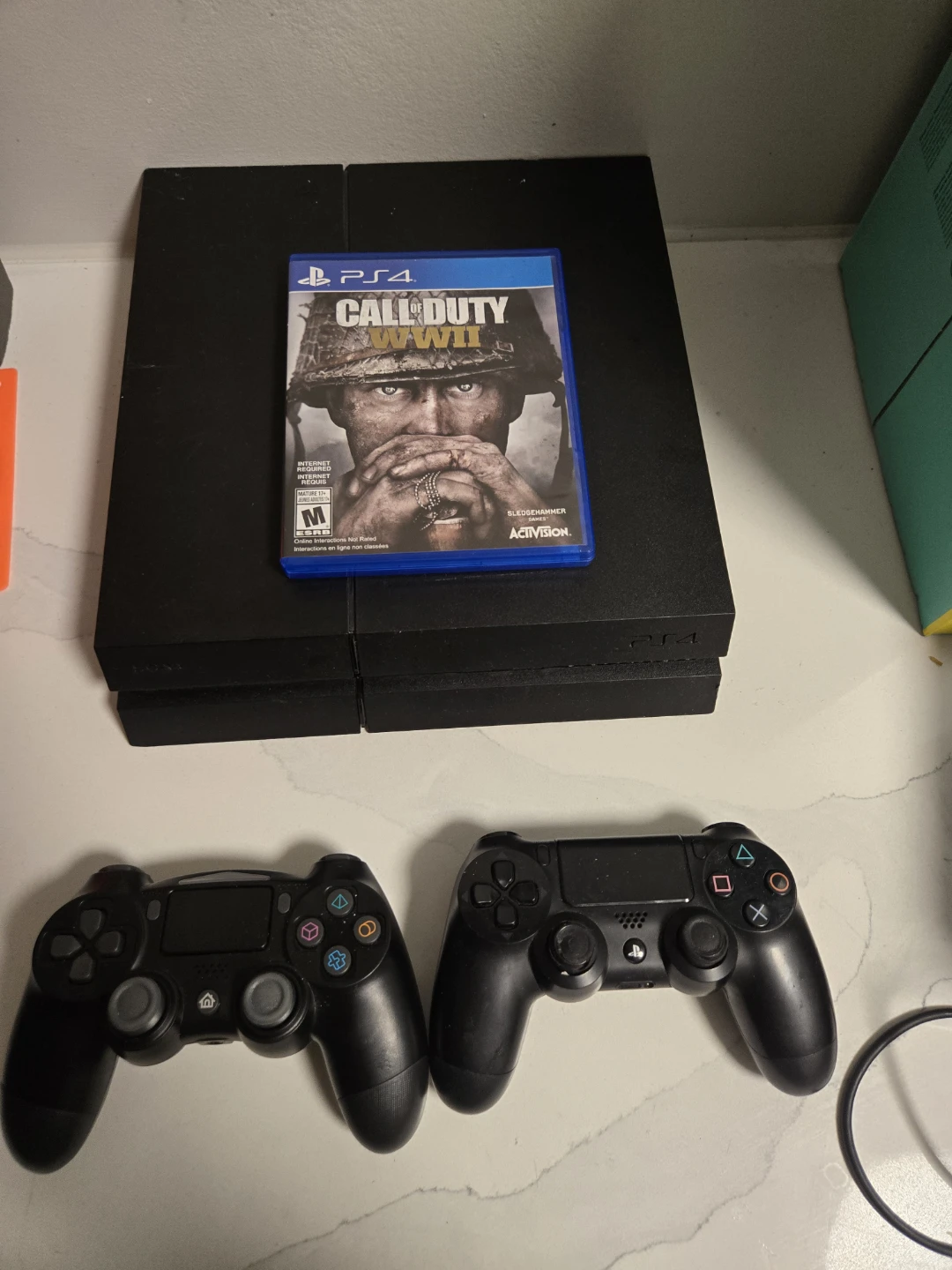 PlayStation 4 + call of duty - photo 3