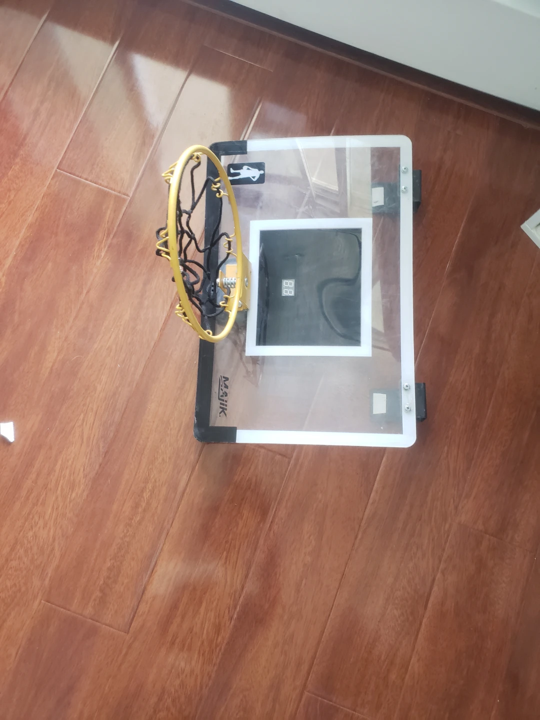 Mini basketball hoop