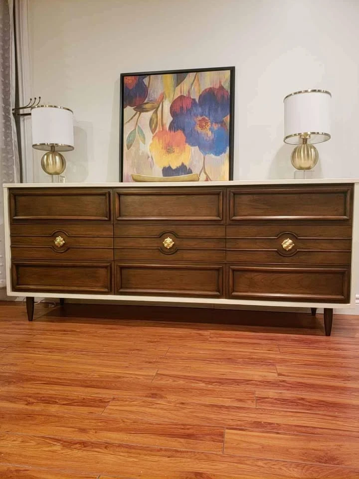Mid-century Modern 9-Drawer Dresser - photo 3
