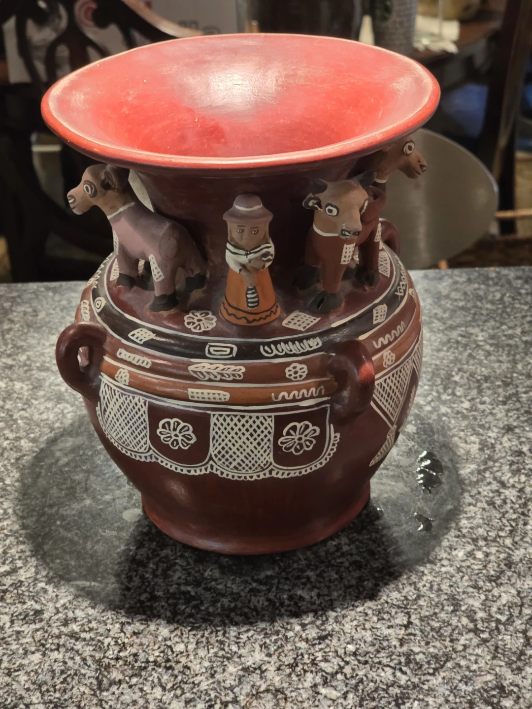 Peru Decorative Ceramic Vase with Figures