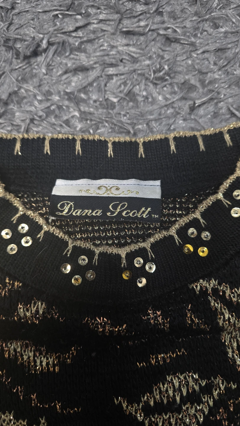 Black & Gold Floral Sequin Sweater (M) - photo 3