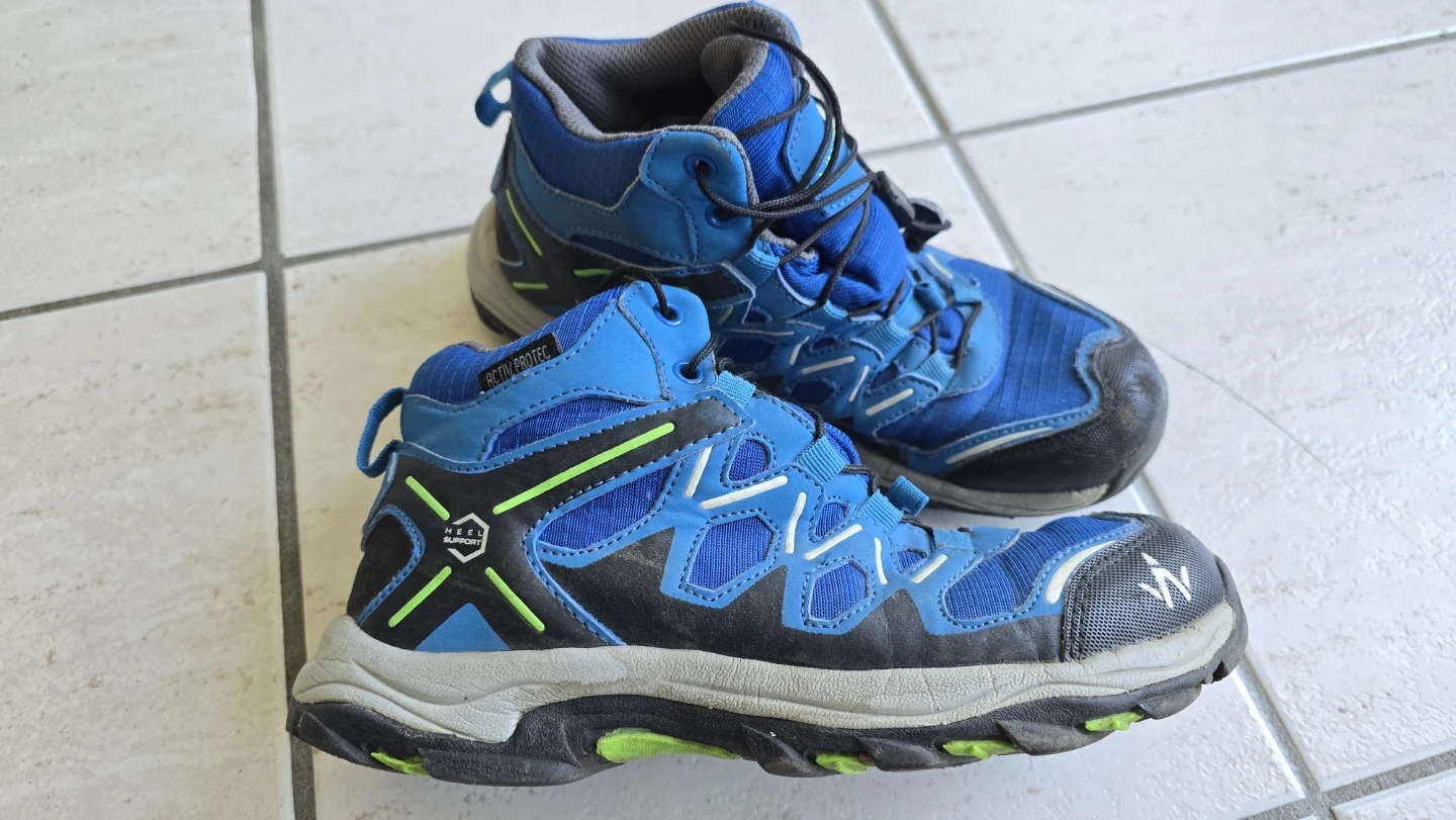 WANABEE Blue Hiking Boots - Kids Size 4 - photo 3