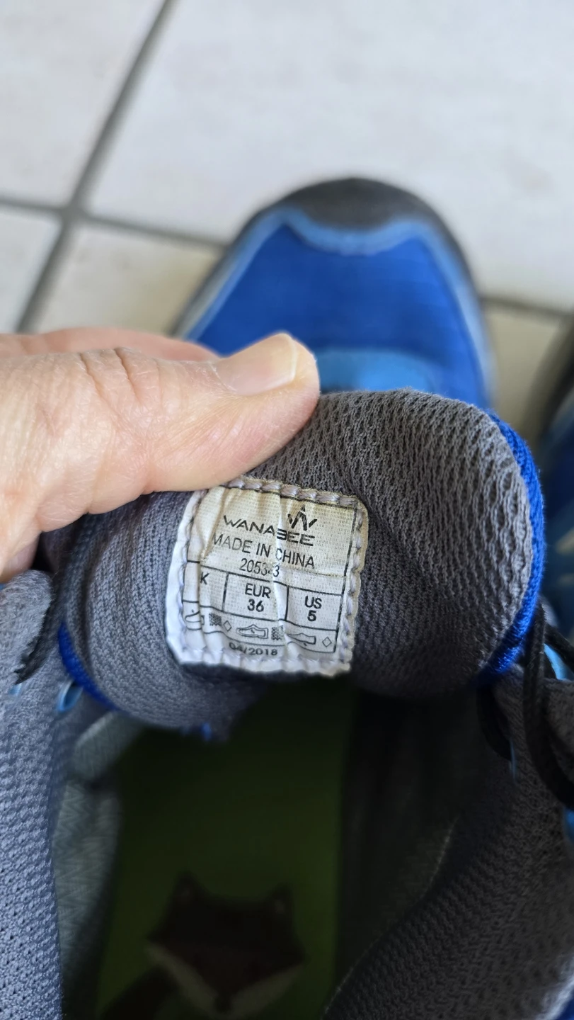WANABEE Blue Hiking Boots - Kids Size 4 - photo 5