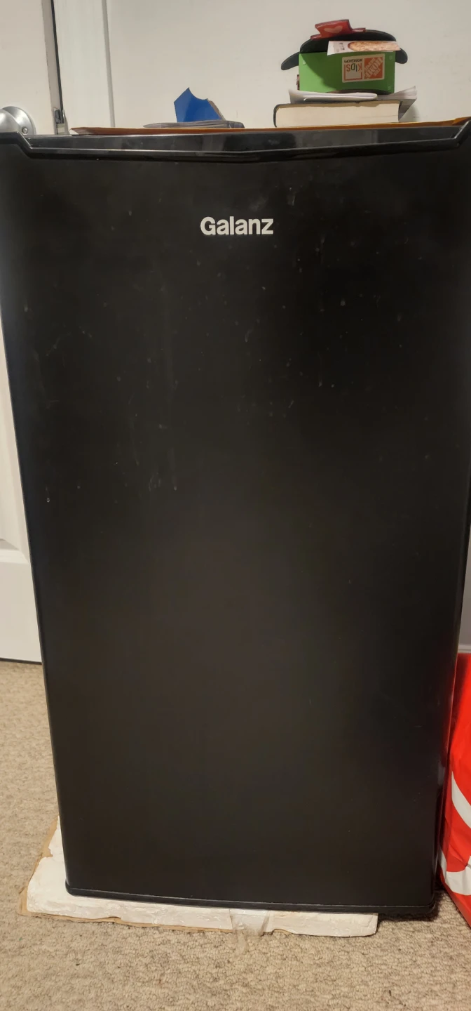 Clean Fridge in Excellent condition - Must Go! - photo 2