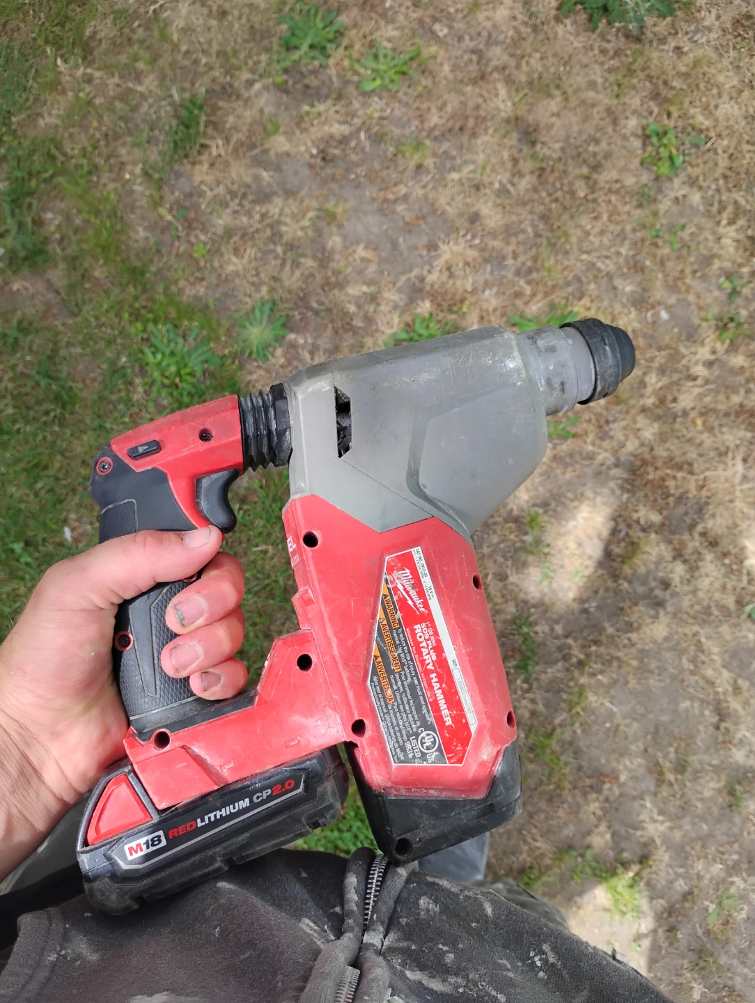 Milwaukee M18 FUEL Rotary Hammer - photo 2