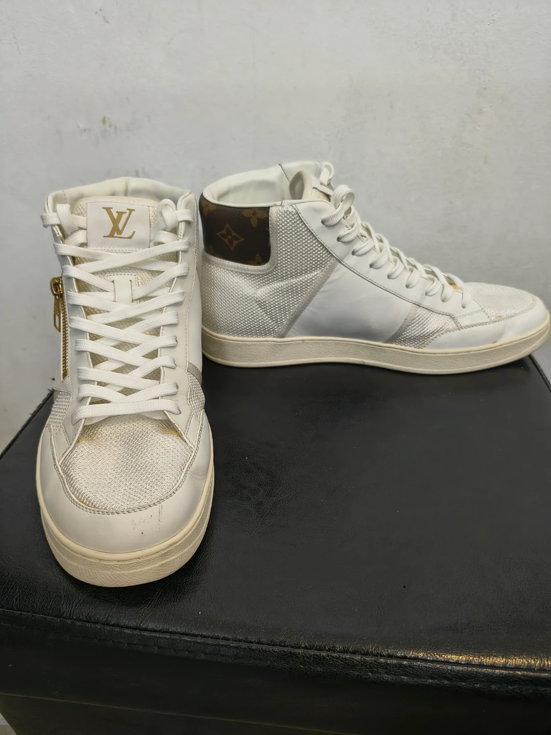 authentic Louis Vuitton High-Top Sneakers White Monogram - photo 4
