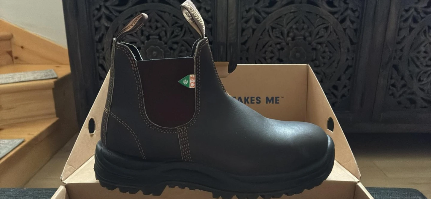 Blundstone 162 Stout Brown Premium Chelsea Boots Size W8 US