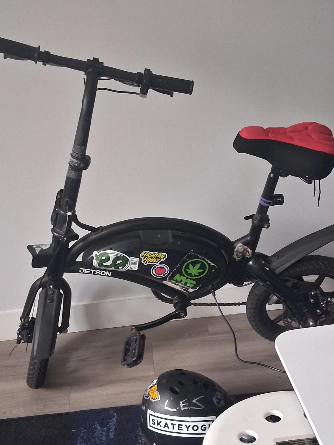 Jetson Electric Scooter with Helmet - photo 5