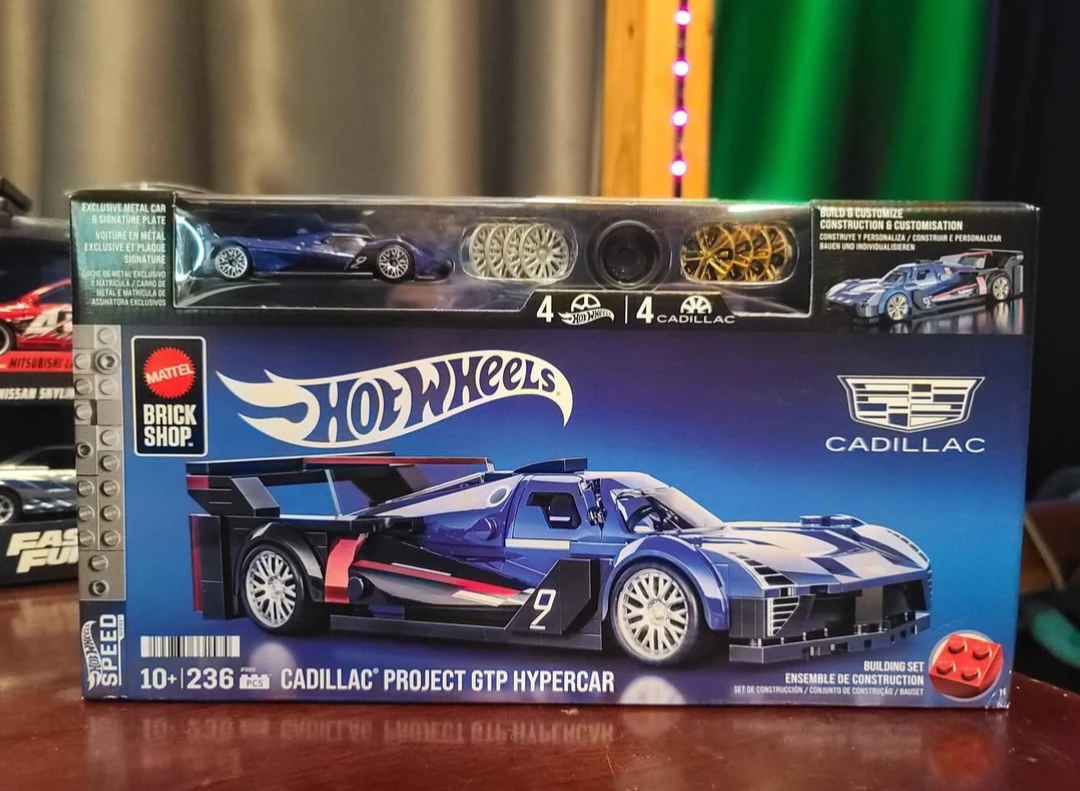 Hot Wheels Cadillac Project GTP Hypercar Building Set