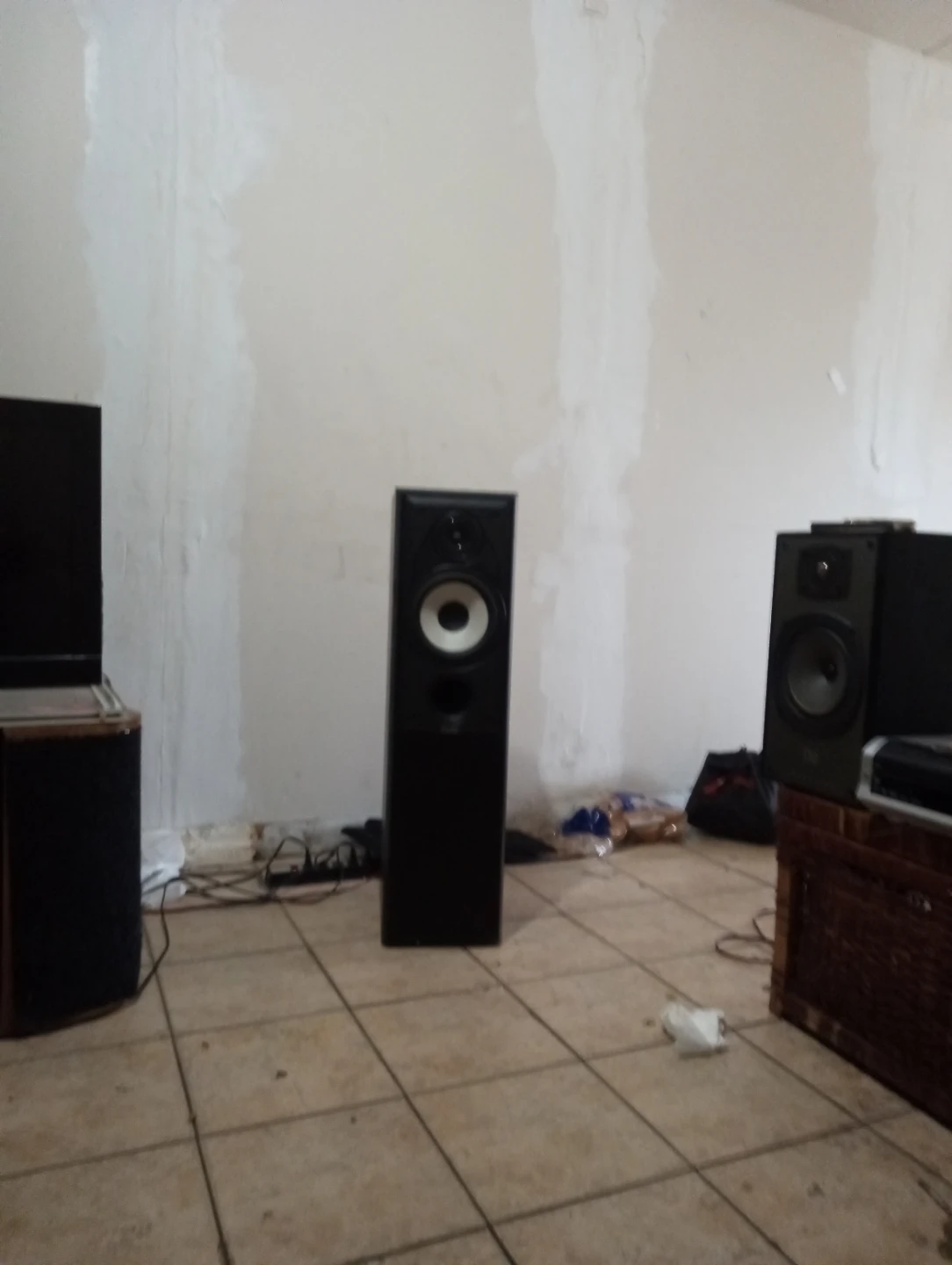 Mission 703 tower speakers