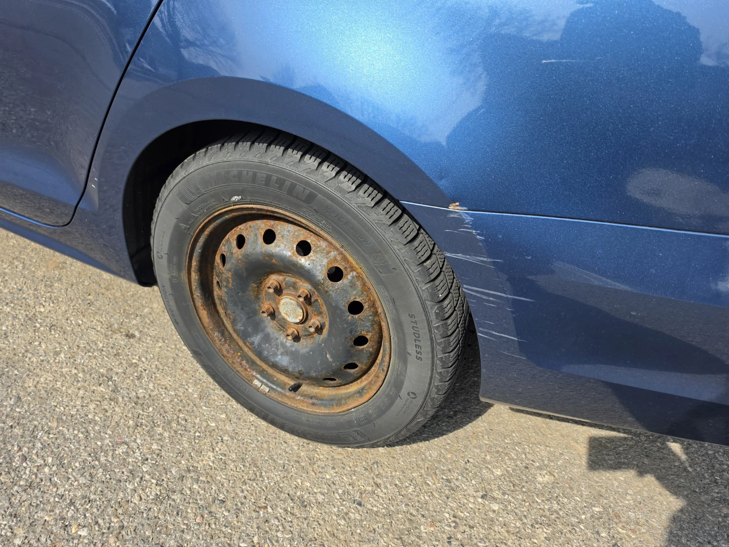 Blue Volkswagen Jetta TSi Sedan - photo 5