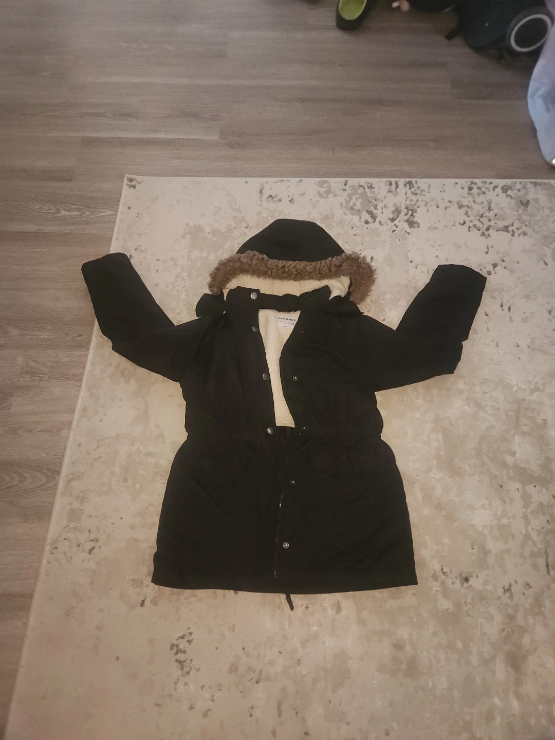 Old Navy Girls' Black Parka Jacket with Sherpa Lining - photo 2