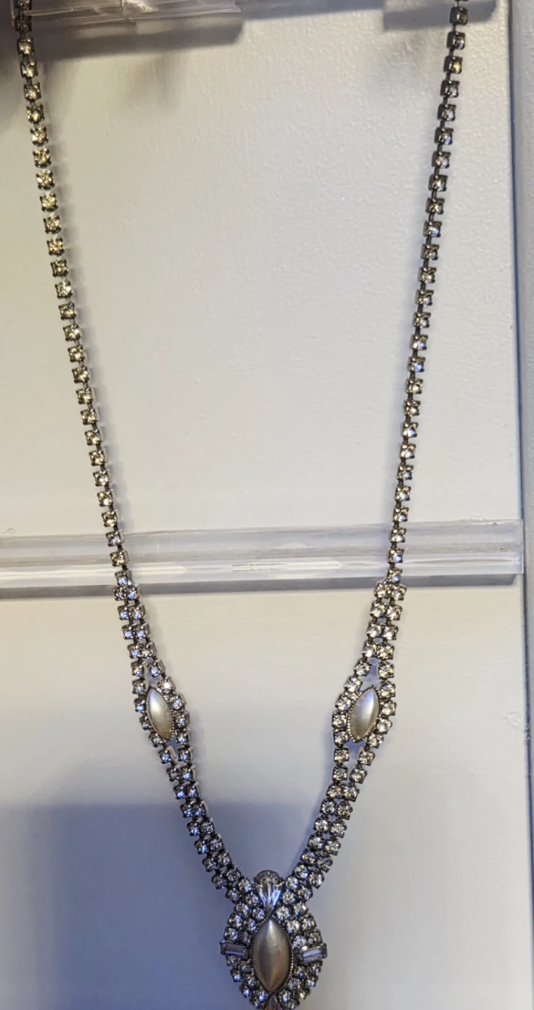 Rhinestone and faux pearl necklace - photo 2