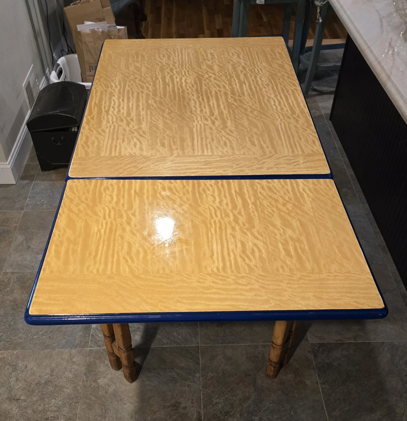 Vintage Enamel Extendable Table - photo 5