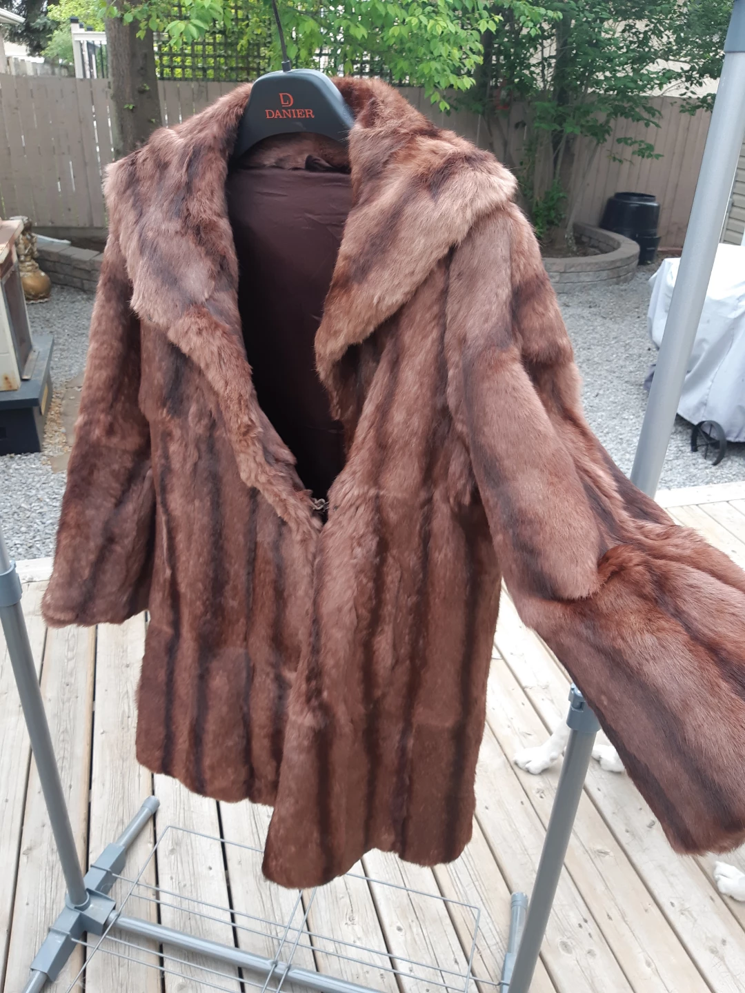 Lengthy Authentic Vintage Fur Coat - photo 3