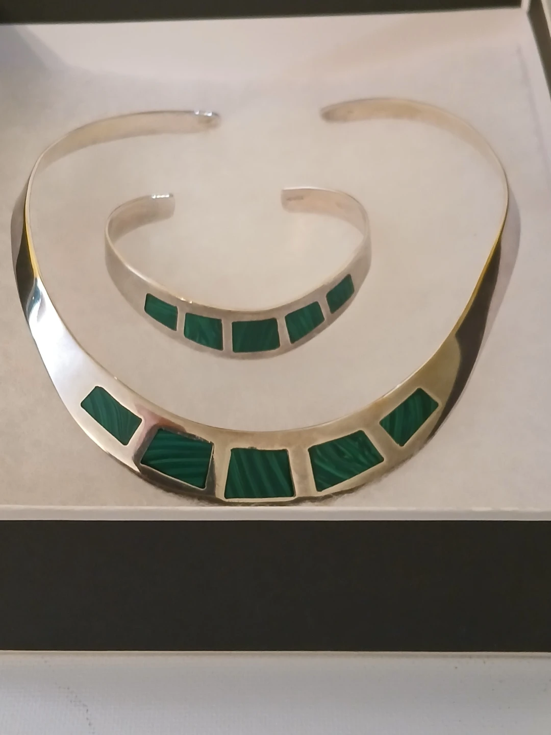 Silver Malachite Choker Necklace and Bracelet Set