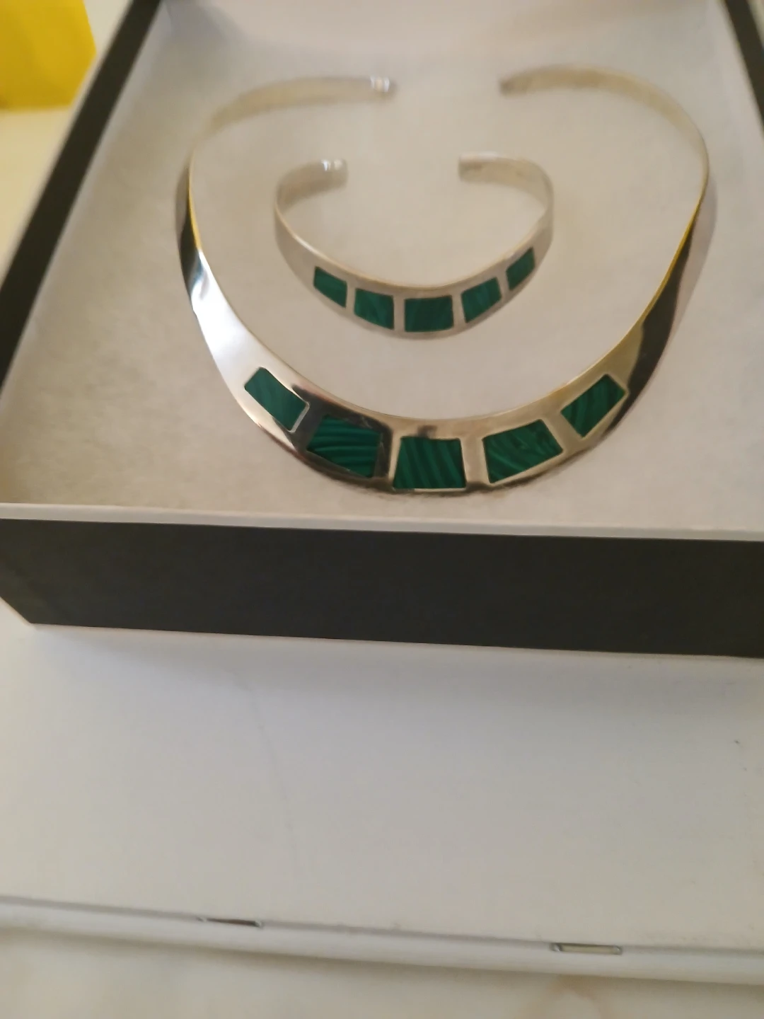 Silver Malachite Choker Necklace and Bracelet Set - photo 2