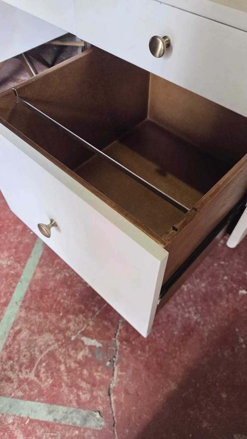 Hekman White Mid-Century Modern Desk with Drawers - photo 3