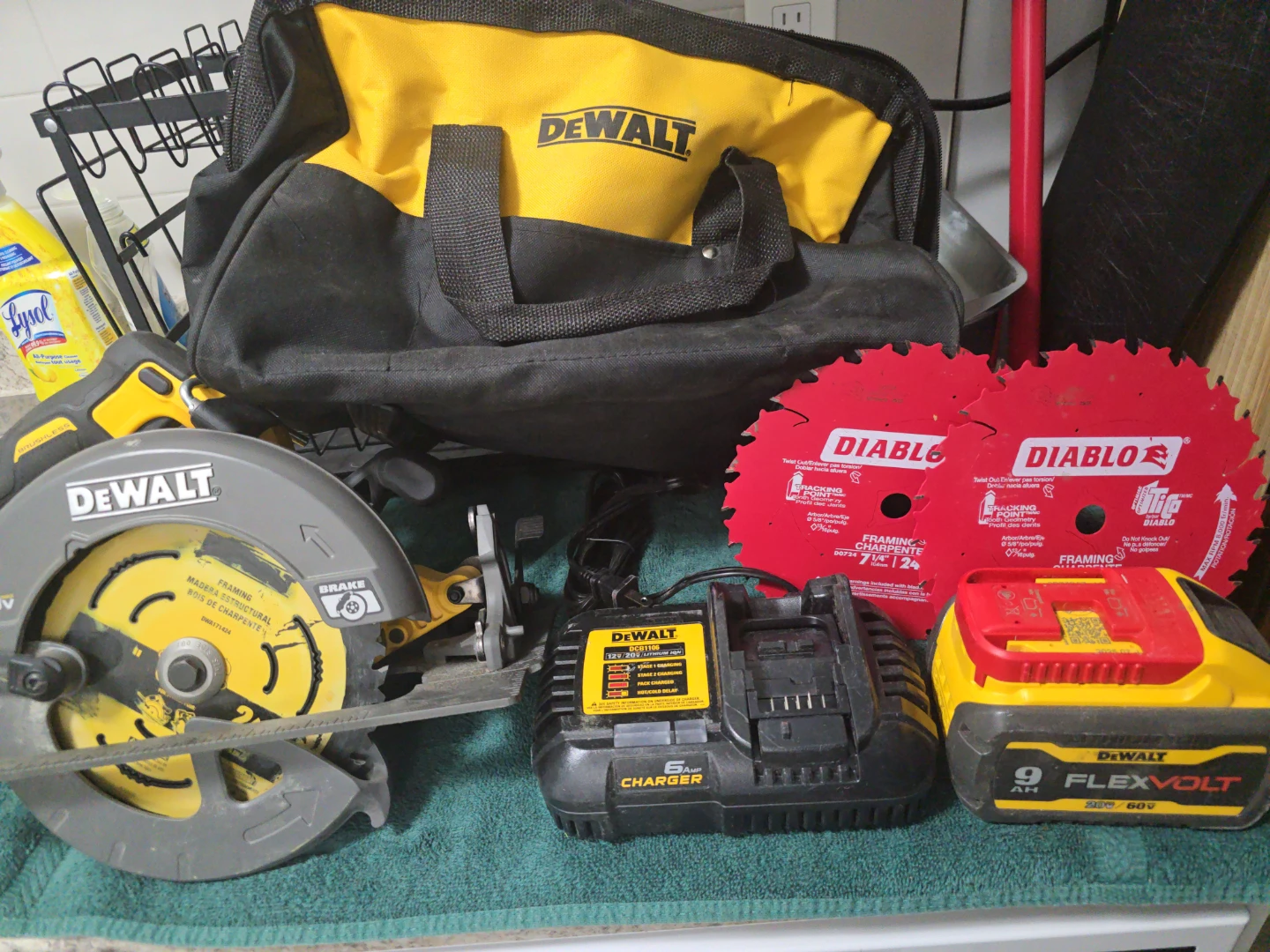 DeWalt 60V MAX Circular Saw Kit with 9.0 Ah Battery