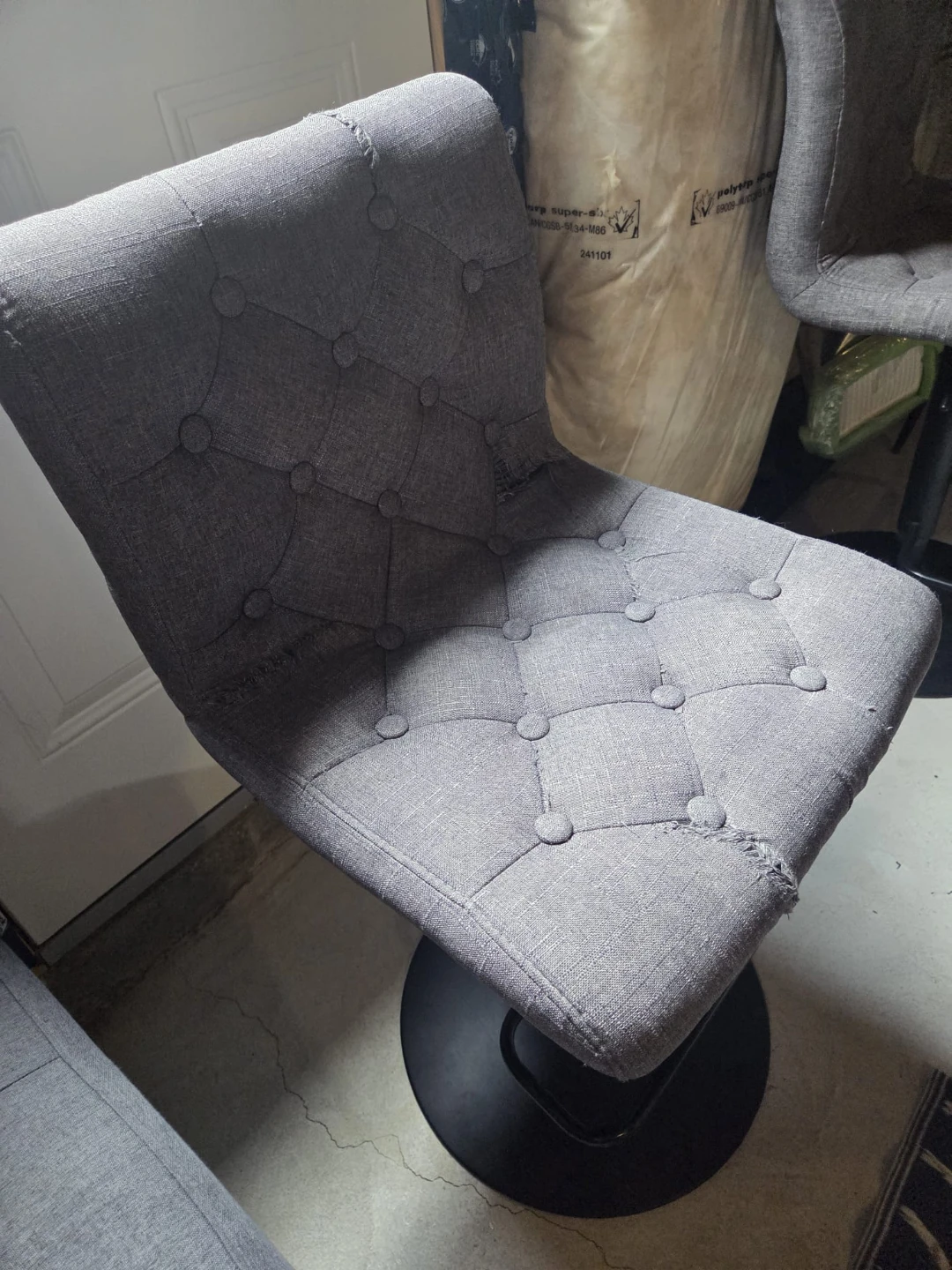 4 Grey Tufted Bar Stool