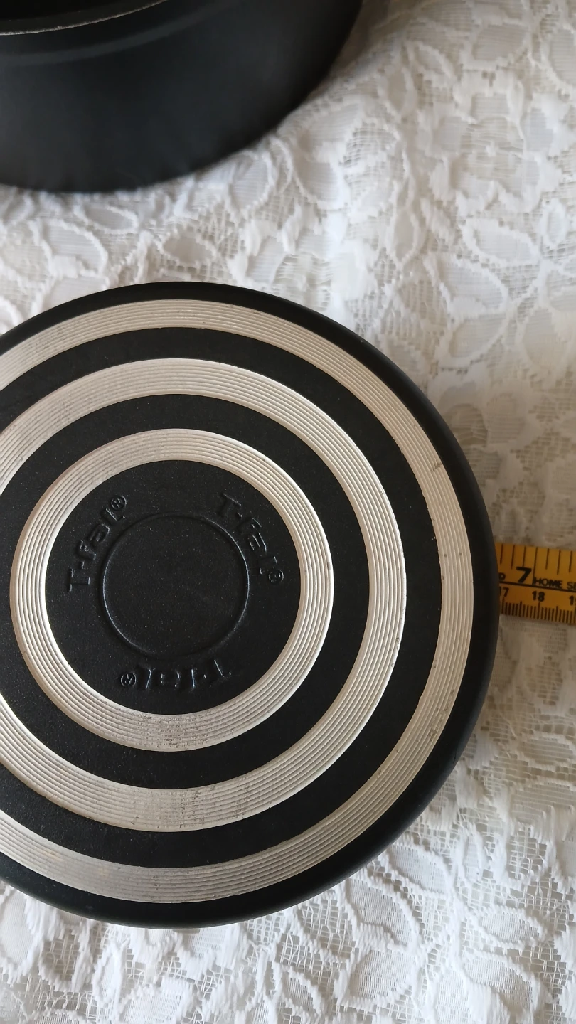 Collection of 3 T-fal cooking pots for $8.00 - photo 2