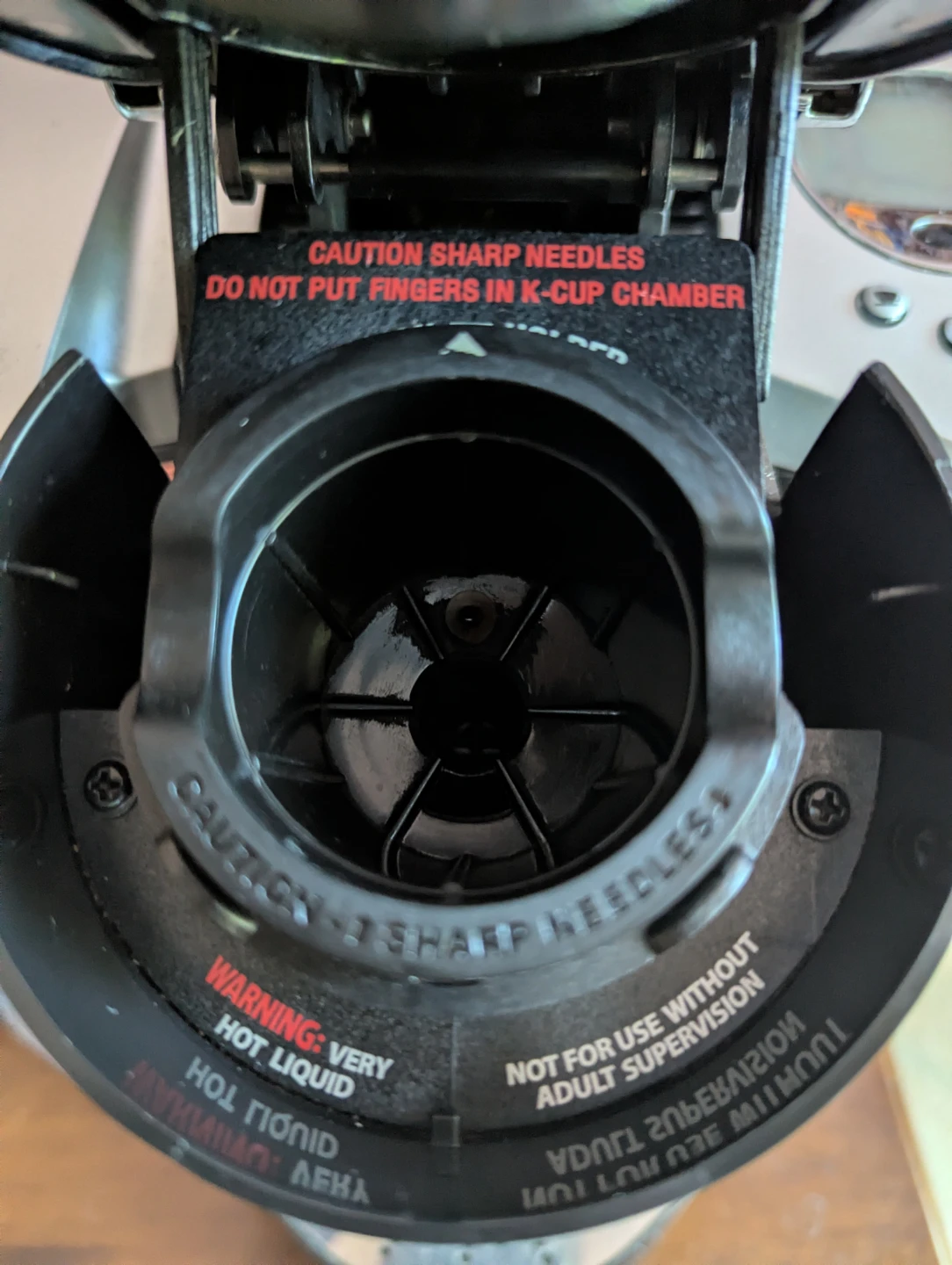 Keurig Coffee Maker with Reusable K-Cup Pods - photo 3