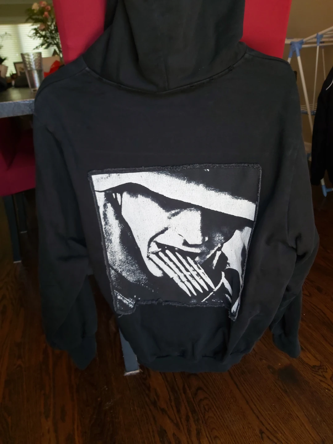 Tamed psychotic - Black Graphic Hoodie