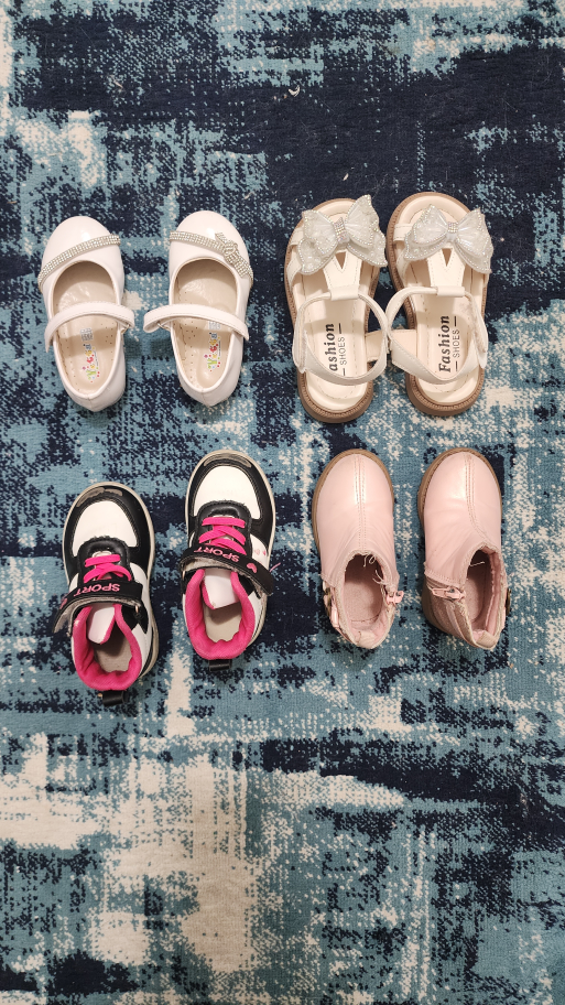 Kids White Fashion Sandals with Bows and Rhinestones