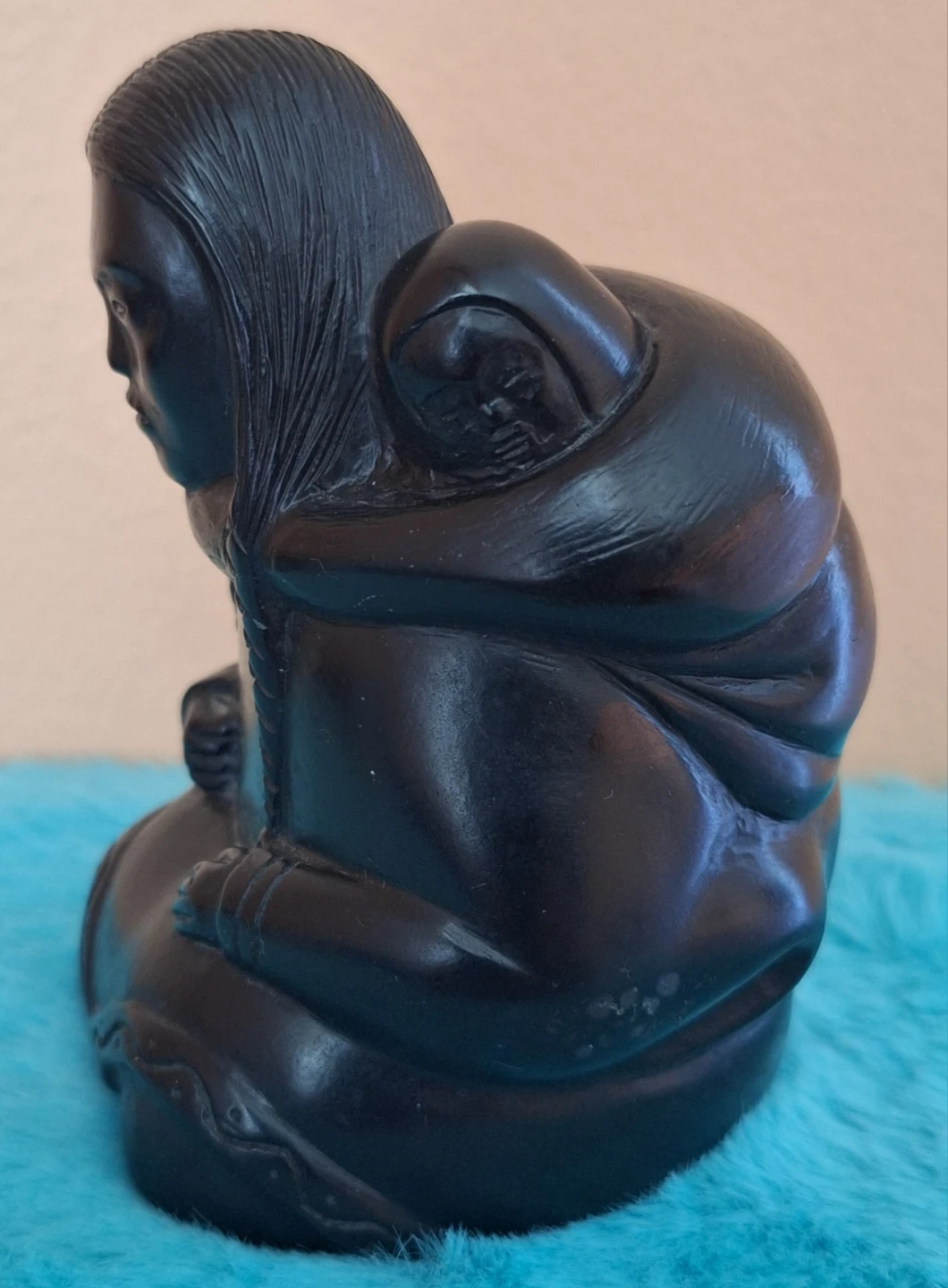 Vintage BOMA Inuit sculpture of Mother and Child - photo 2