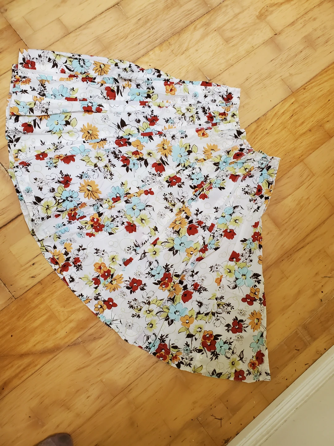 Cabi Floral Print Skirt Size 10