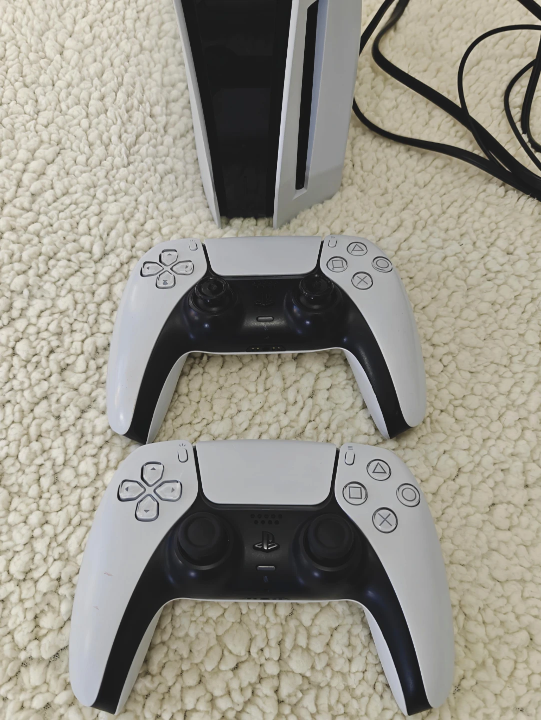PlayStation 5 Disk Console with 2 Controllers & Games - photo 3