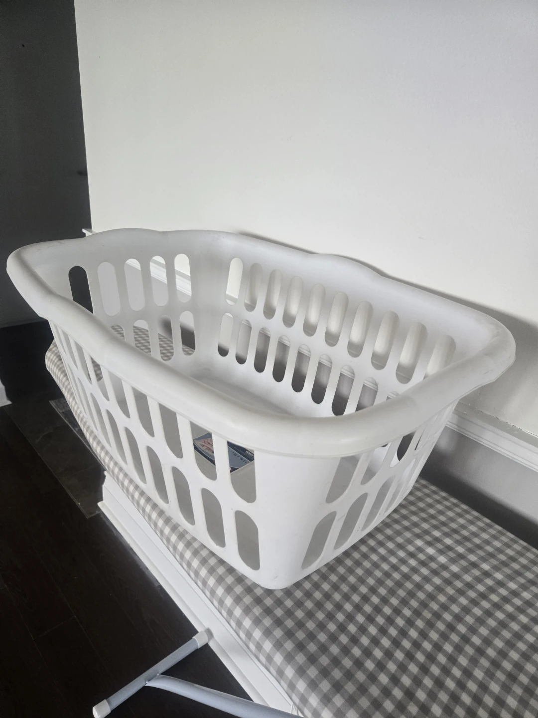 Laundry Basket/ Hamper - photo 5