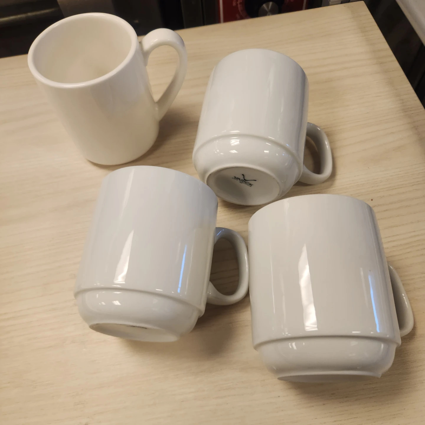 Set of 4 White Ceramic Mugs - photo 2