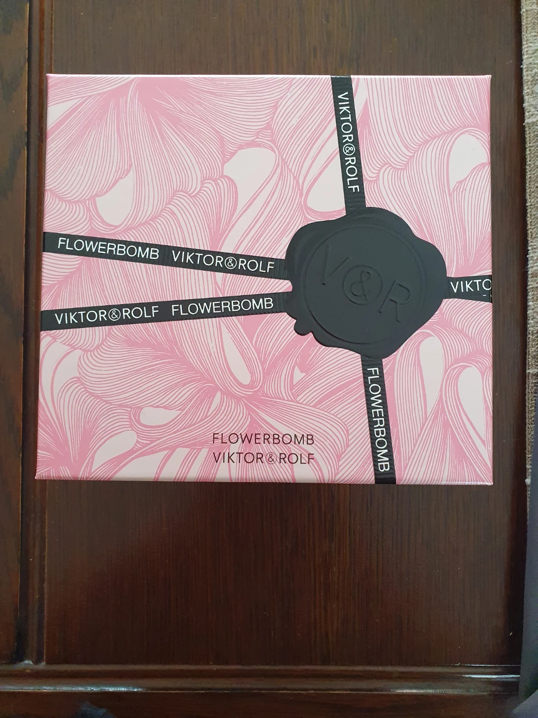 Viktor & Rolf Flowerbomb Perfume Gift Set