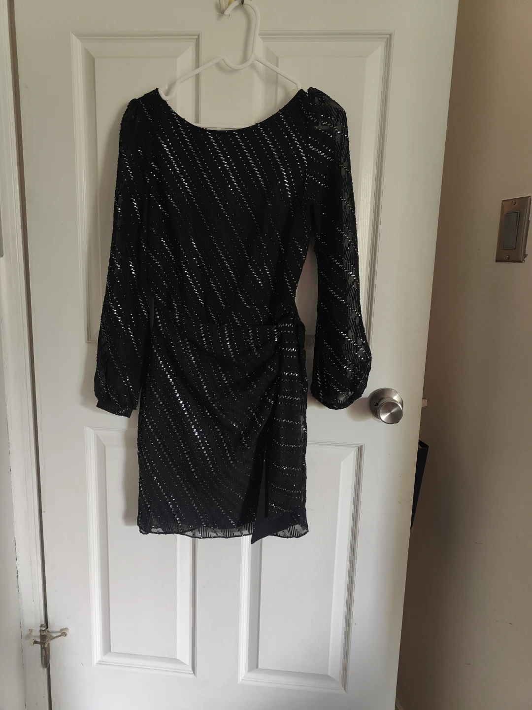 Le Château Black Sequined Dress TTP/XXS - photo 2